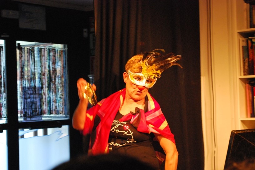 imgi 29 los quecos 03